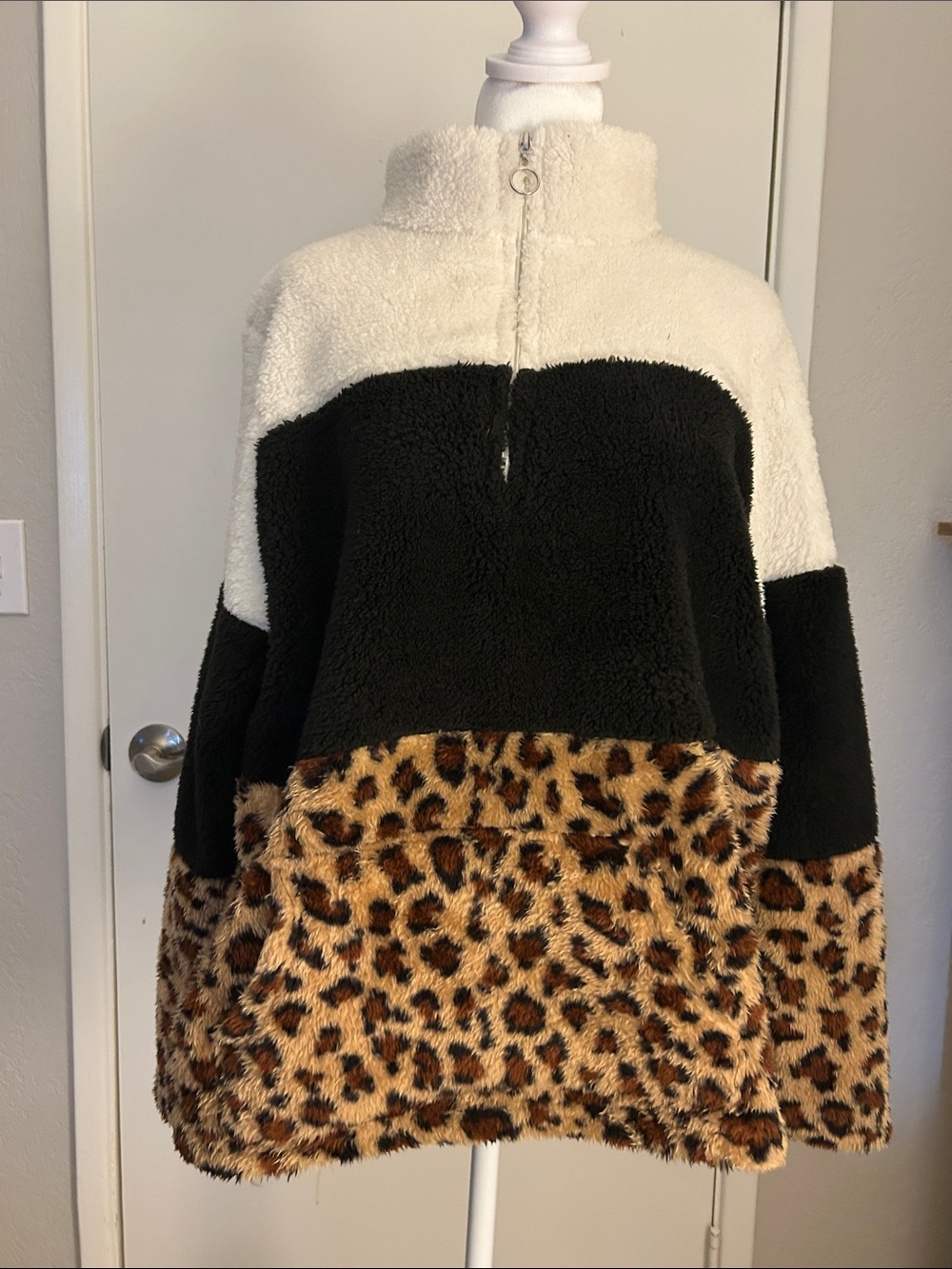 Le Moda Cozy Colorblock Sherpa Pullover in Black, White & Leopard